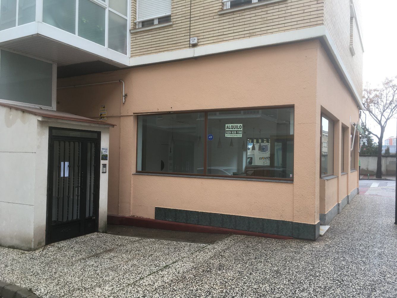 Vista exterior de Local de lloguer en  Zaragoza Capital amb Aire condicionat i Parquet