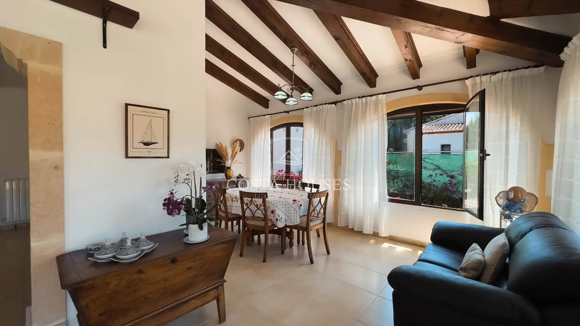 Houses for sale in Jávea / Xàbia  with Air Conditioner, Private garden and Terrace