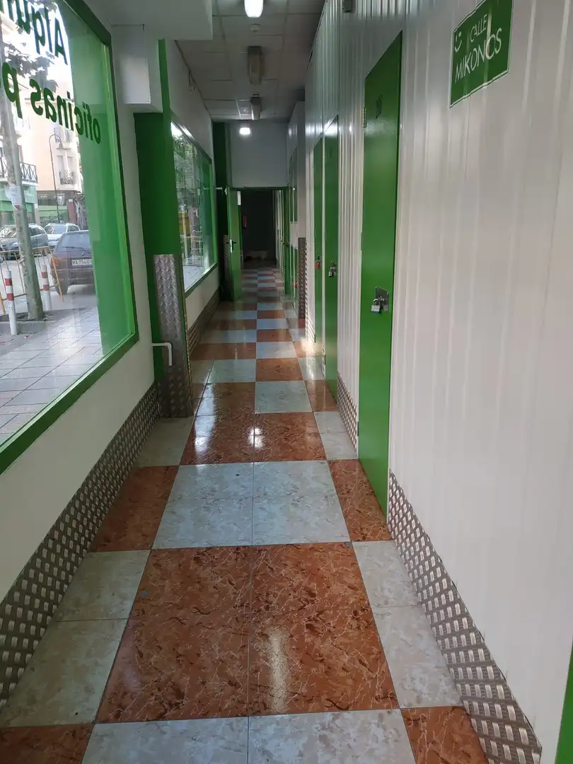 Storage room for rent in Calle Virgen de Fátima, 1, Centro