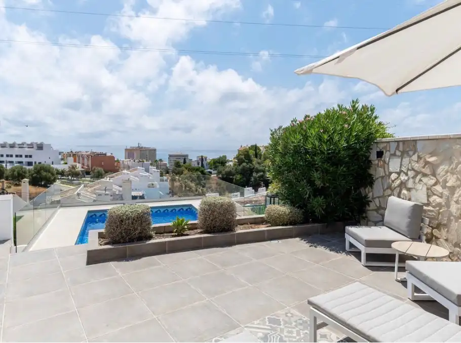 Chalet con piscina en venta en Torreblanca del Sol, imagen 2