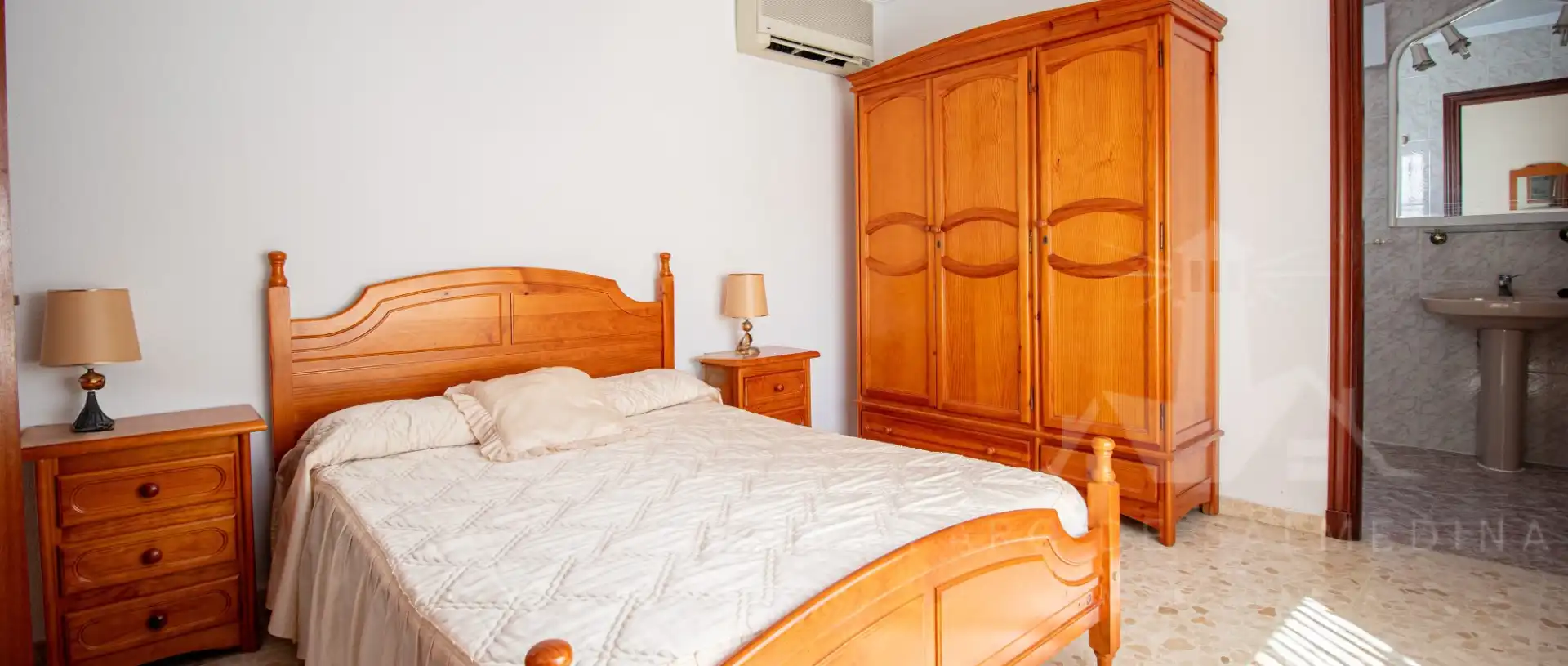 Habitación de Casa adosada en venta en Chipiona con Aire acondicionado, Trastero y Amueblado