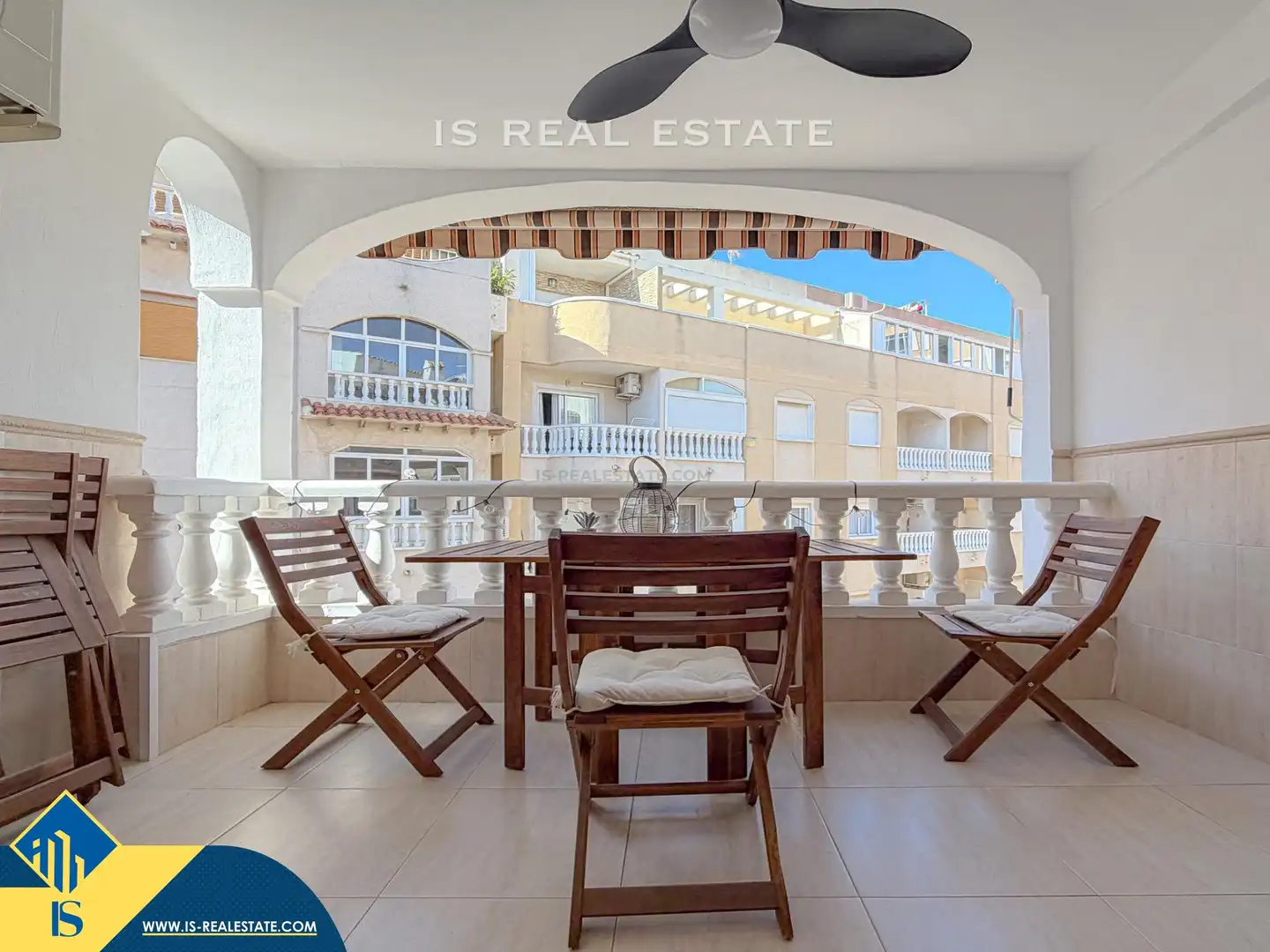 Terrasse von Maisonette zum Verkauf in Torrevieja mit Terrasse, Möbliert und Fernseher