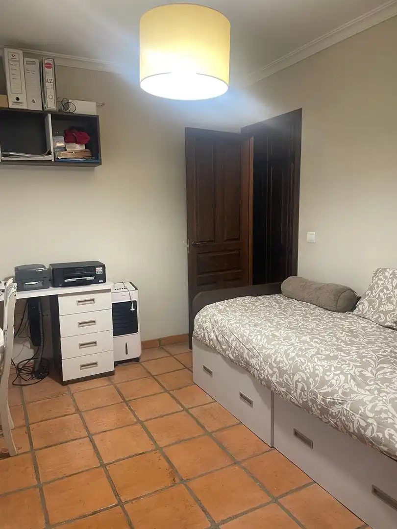 Bedroom of Houses for sale in Algeciras  with Air Conditioner, Private garden and Swimming Pool
