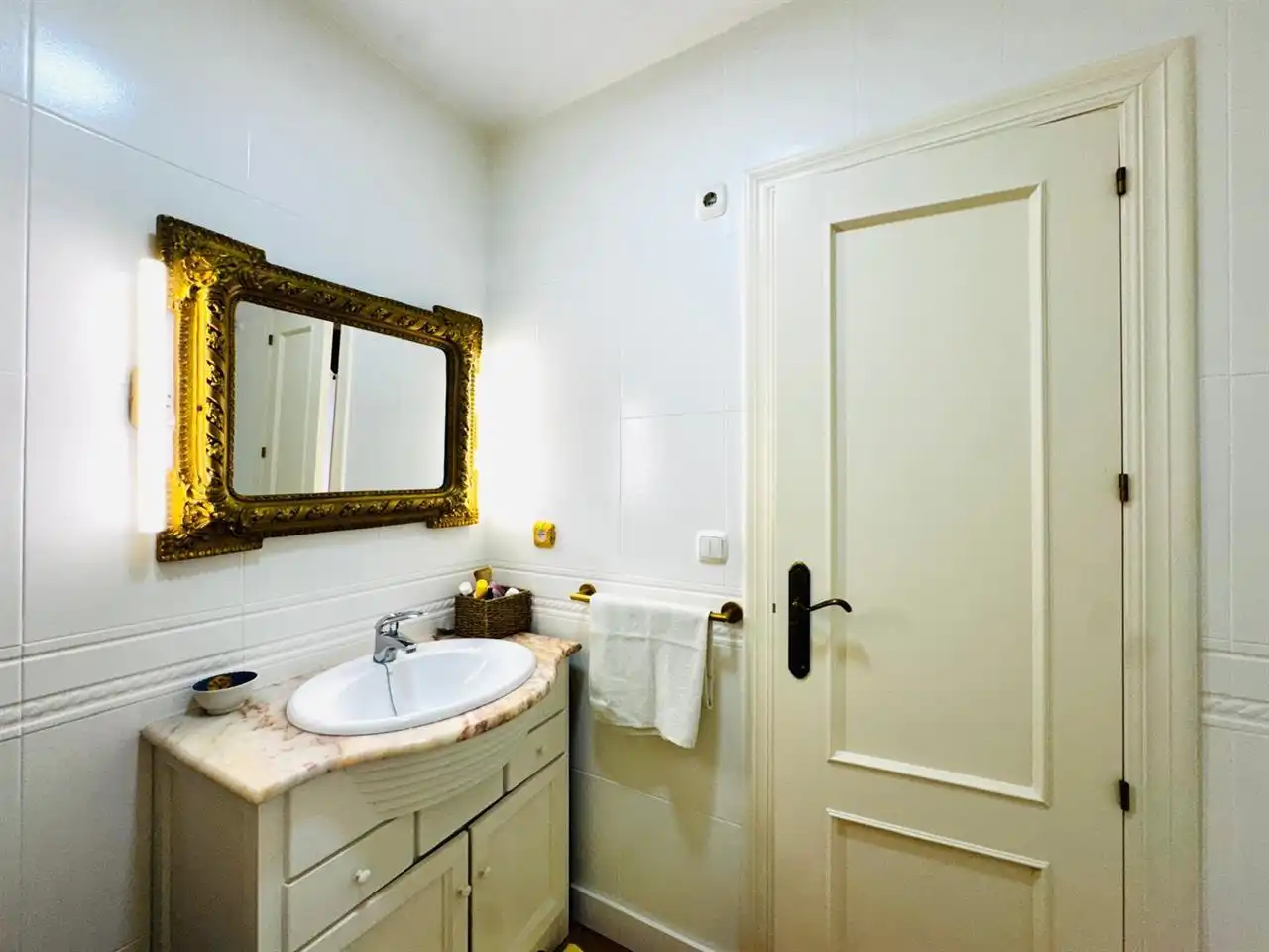 Bathroom of Flat for sale in Altea  with Air Conditioner and Terrace