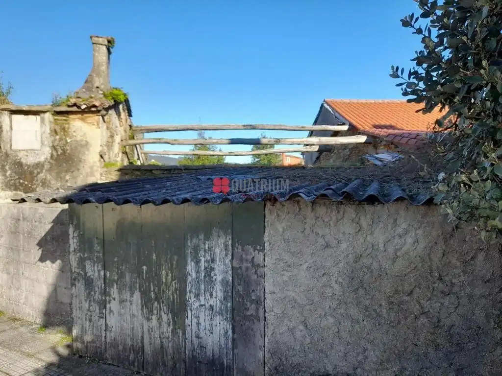 Vista exterior de Casa adosada en venta en Santiago de Compostela 