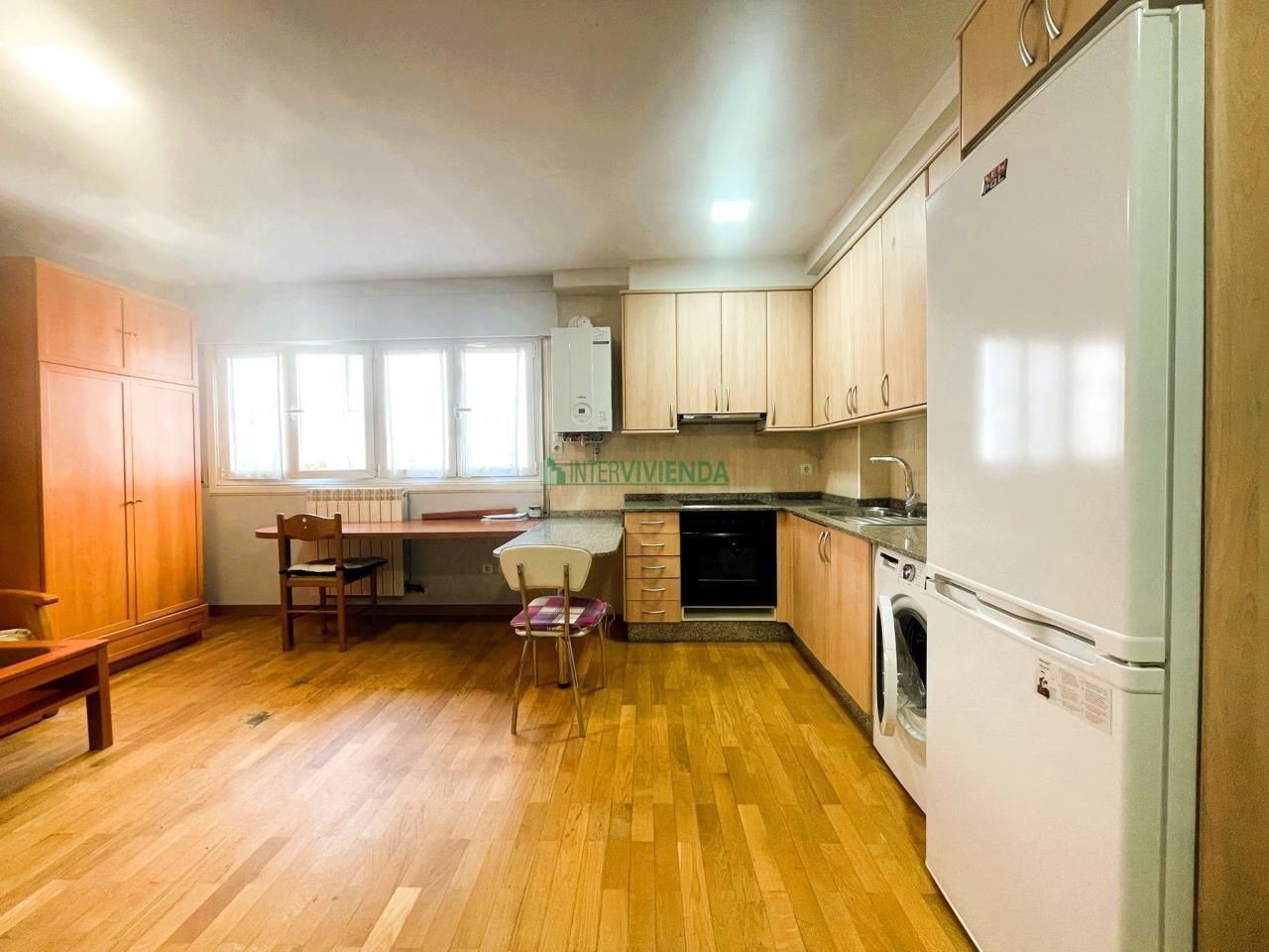 Study to rent in Camelias - Pi y Margall, Centro Urbano, Vigo