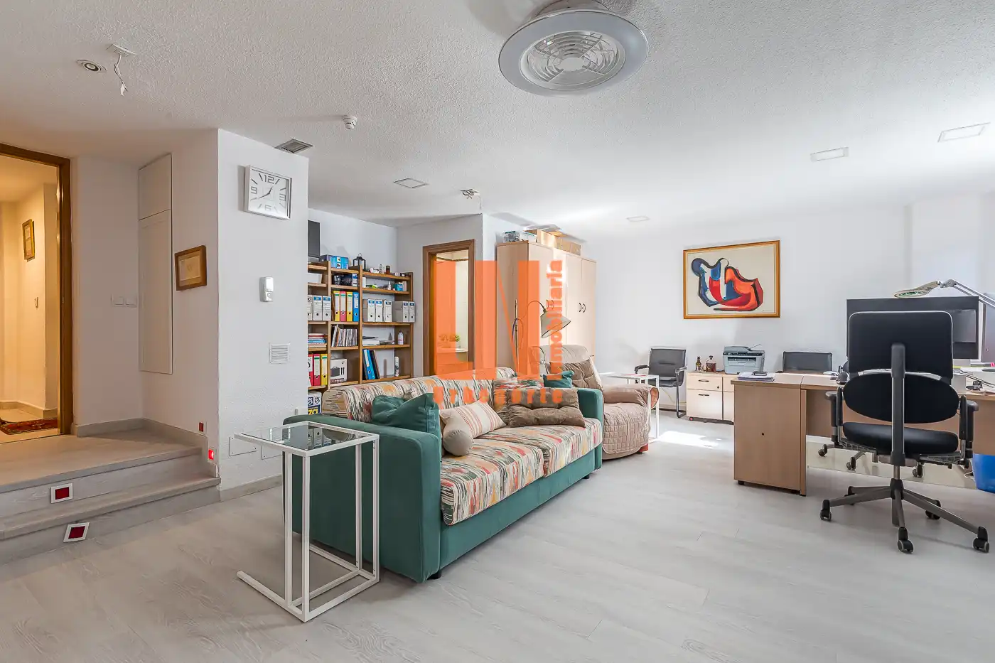 Sala de estar de Casa adosada en venta en Madrid con Aire acondicionado, Calefacción y Jardín privado