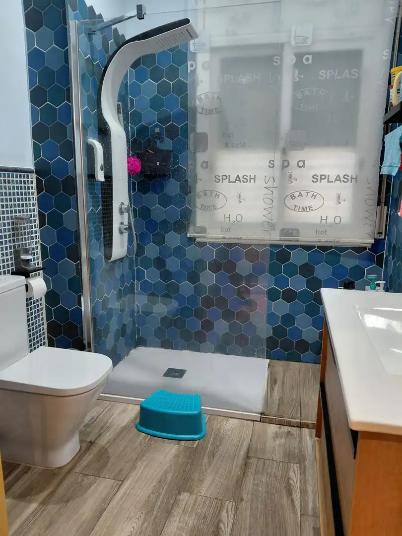 Bathroom of Houses for sale in Vilanova del Vallès  with Air Conditioner, Heating and Private garden