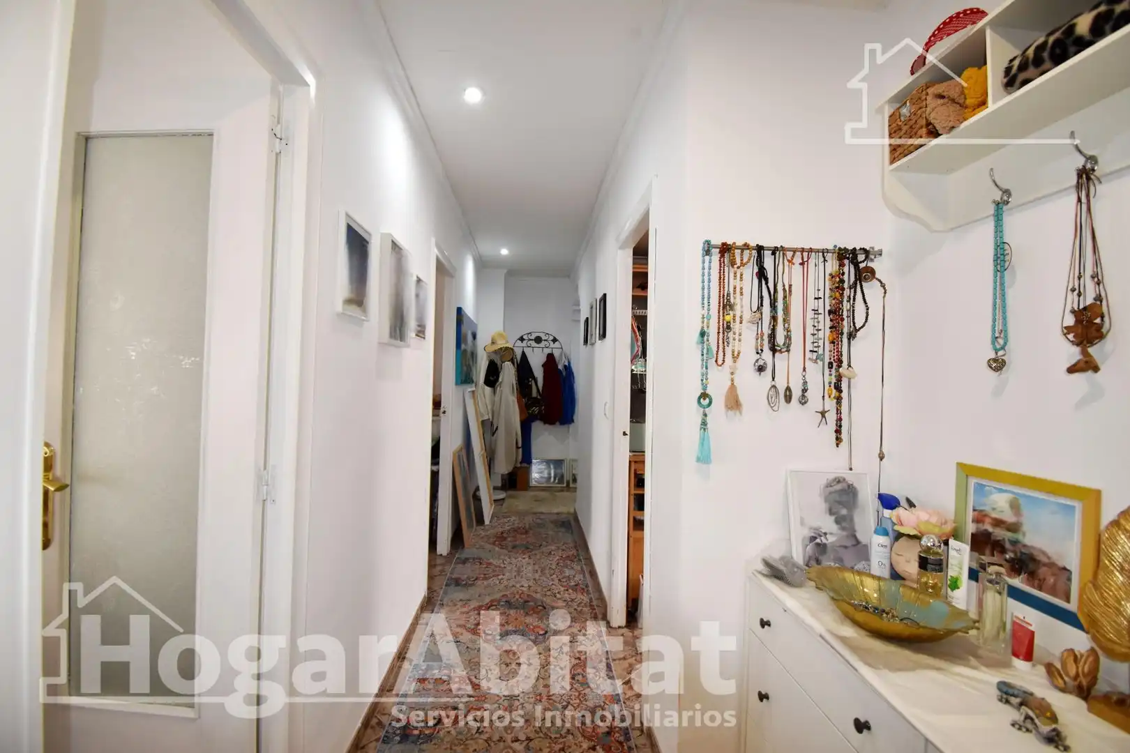 Flat for sale in Miramar  with Air Conditioner and Balcony
