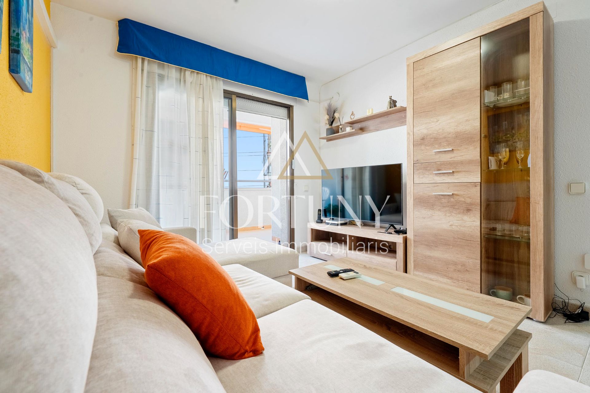 Living room of Flat for sale in Vila-seca  with Air Conditioner and Balcony