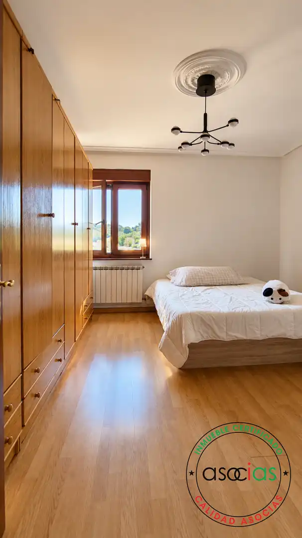 Bedroom of Flat for sale in La Felguera