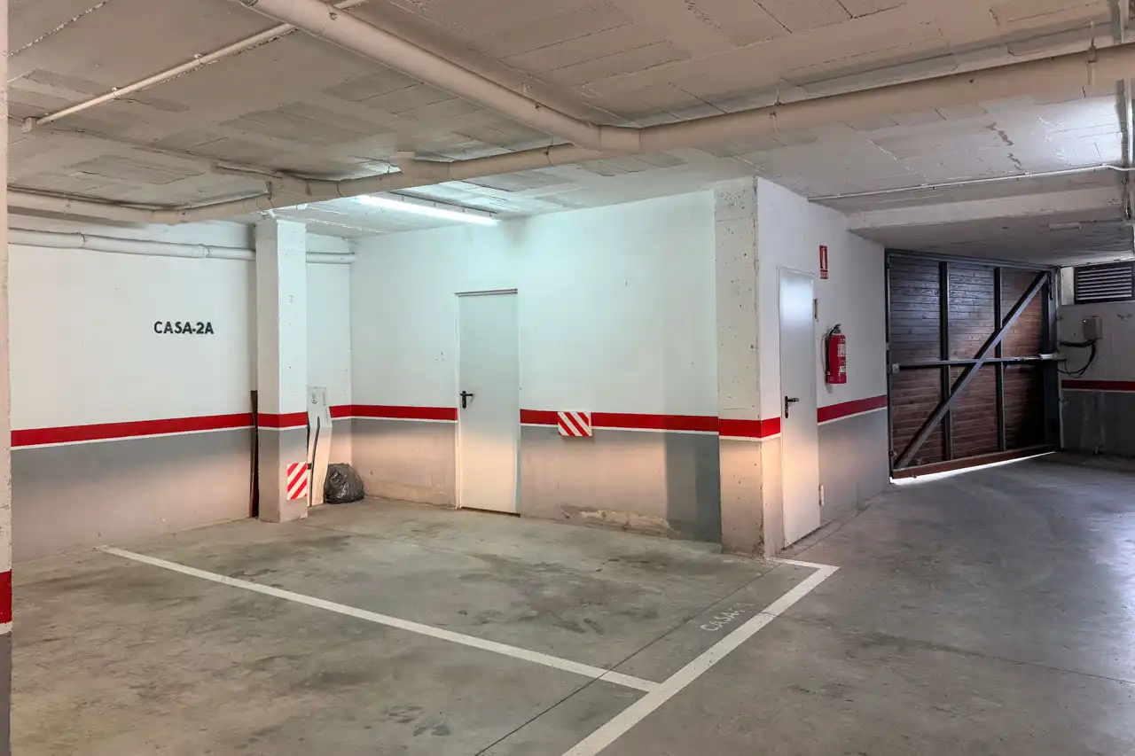 Parking de Dúplex en venta en Vielha e Mijaran con Calefacción, Jardín privado y Parquet