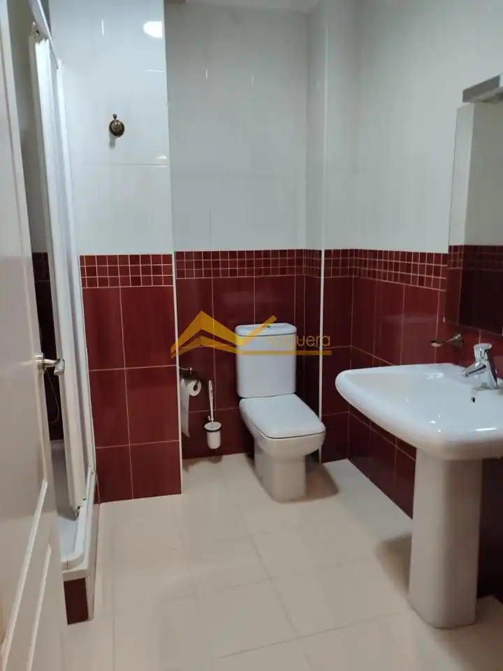 Baño de Piso en venta en Linares con Balcón