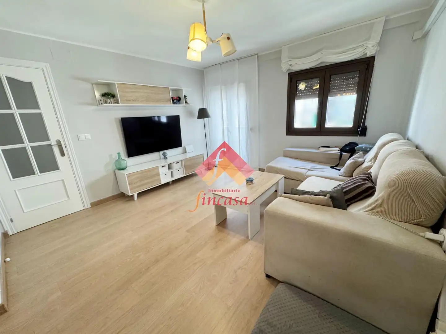 Living room of Flat for sale in Ronda  with Terrace and Storage room