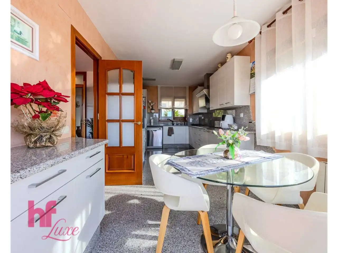 Cocina de Casa o chalet en venta en Granollers con Calefacción, Jardín privado y Parquet