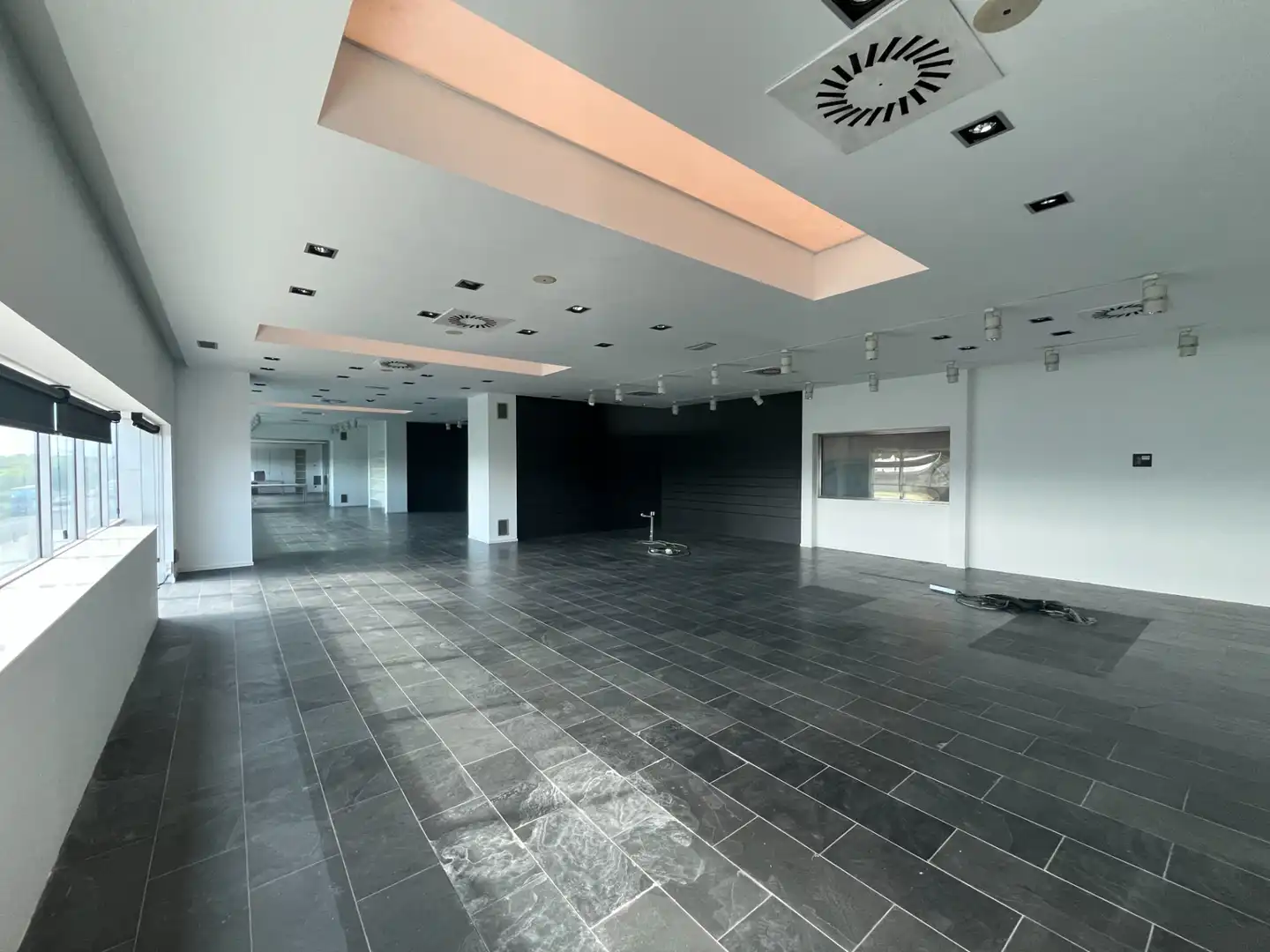 Nave industrial en venta en Salt con Calefacción y Alarma