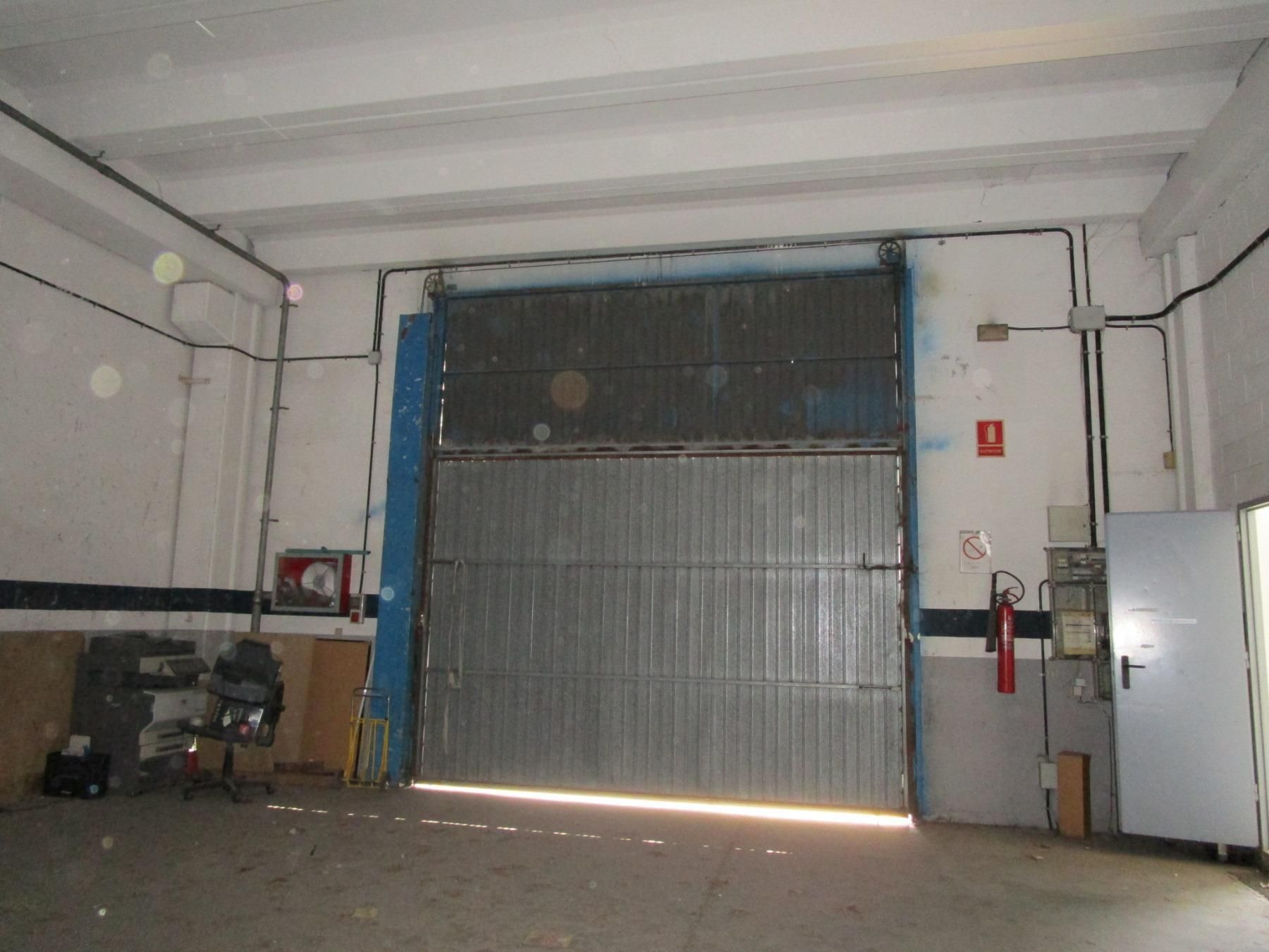 Nau industrial en venda en Montcada i Reixac