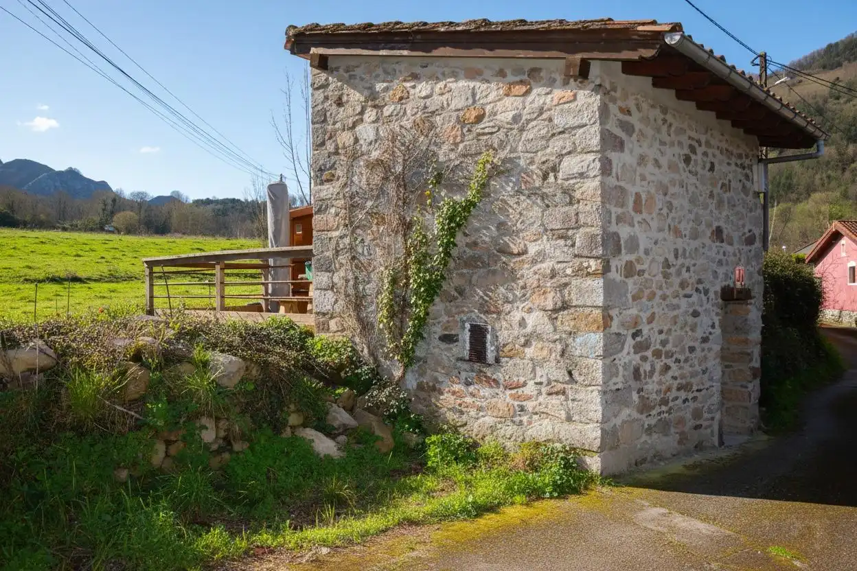 Außenansicht von Country house zum Verkauf in Cangas de Onís mit Heizung, Privatgarten und Terrasse