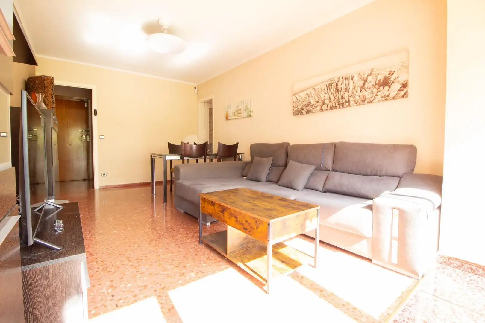 Flat with lift for sale in La Roureda