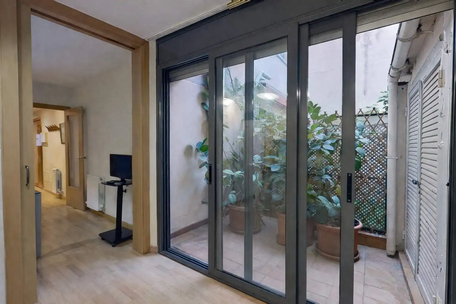 Maisonette zum Verkauf in  Barcelona Capital mit Klimaanlage, Heizung und Parkett