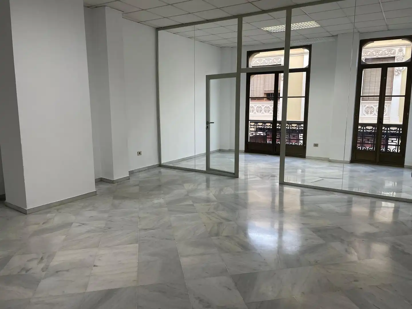 Oficina amb ascensor de lloguer a Calle Sevilla 2, imagen 3