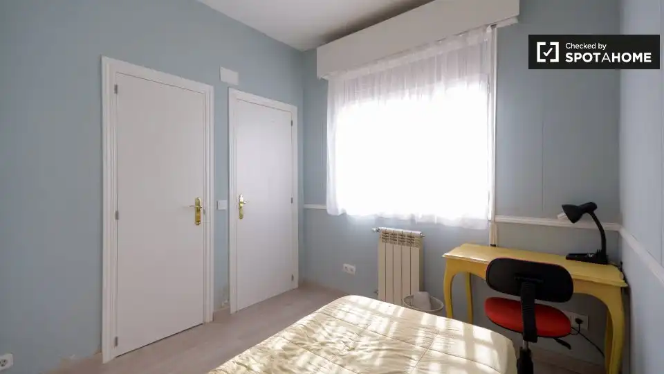 Room in La Florida - El Plantío