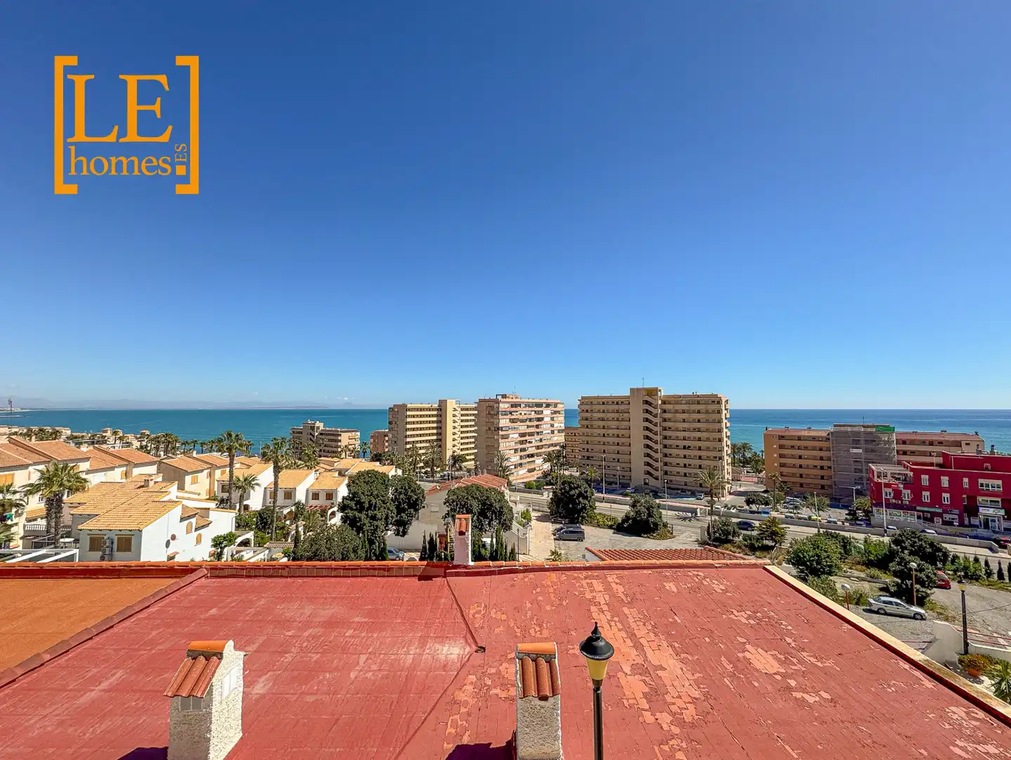 Vista exterior de Dúplex en venda en Torrevieja amb Aire condicionat, Terrassa i Moblat