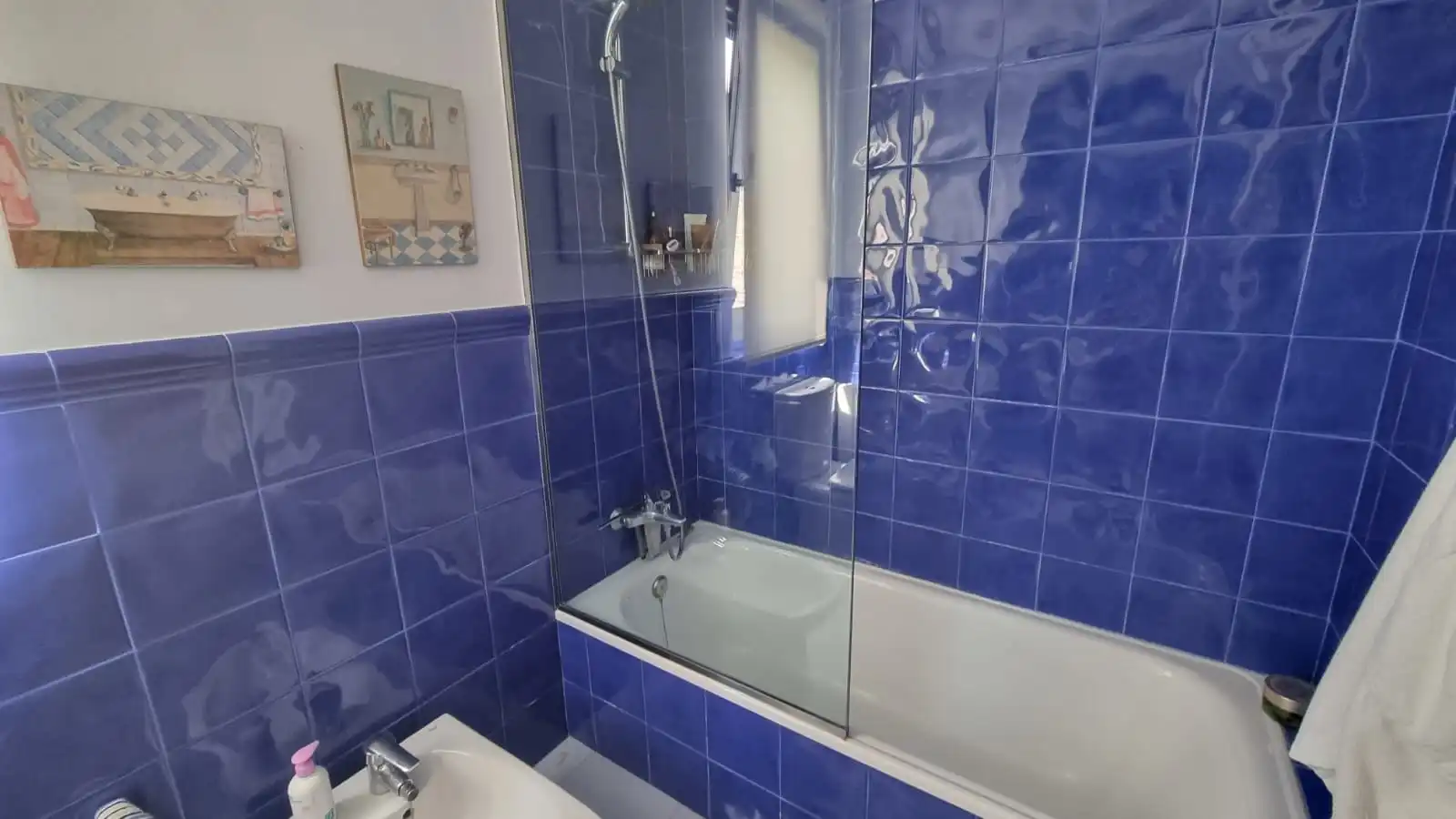 Bany de Casa o xalet en venda en Miengo amb Calefacció, Jardí privat i Moblat
