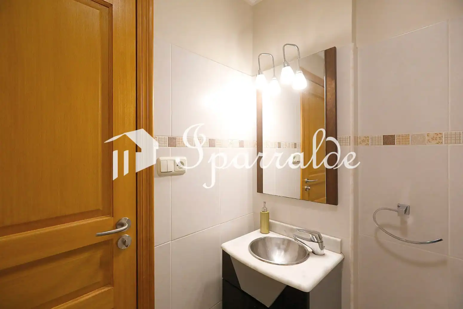 Bathroom of Flat for sale in Hendaye  with Heating, Parquet flooring and Balcony