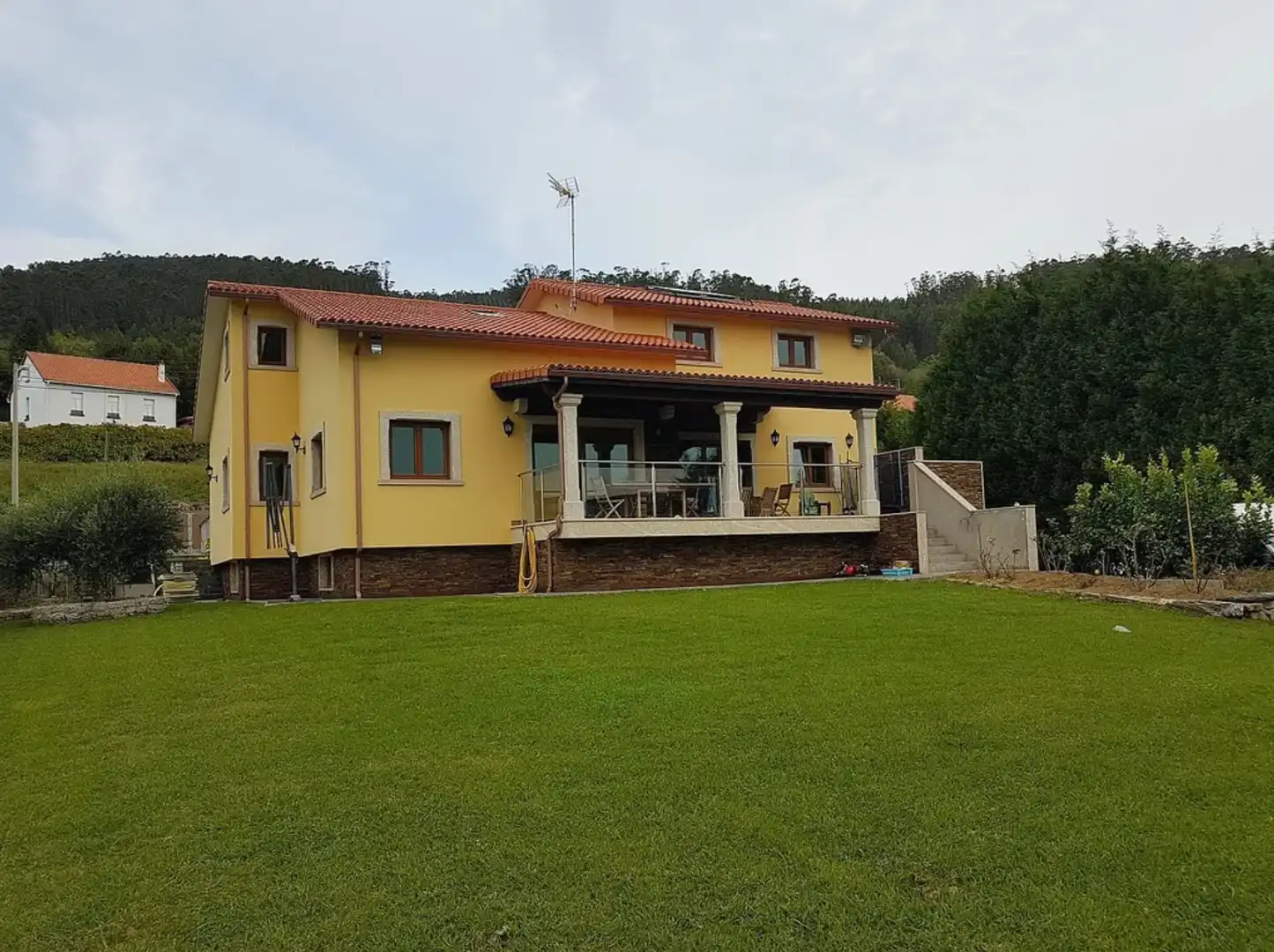 Detached house with garden for sale in Cedeira