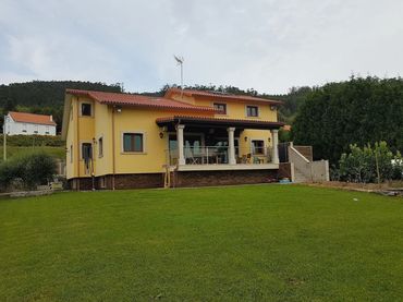 Villa con giardino in vendita a Cedeira