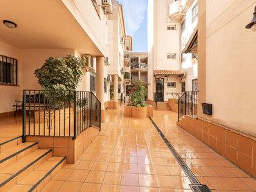 Wohnung mit Aufzug zum Verkauf in Calle Huelva 16