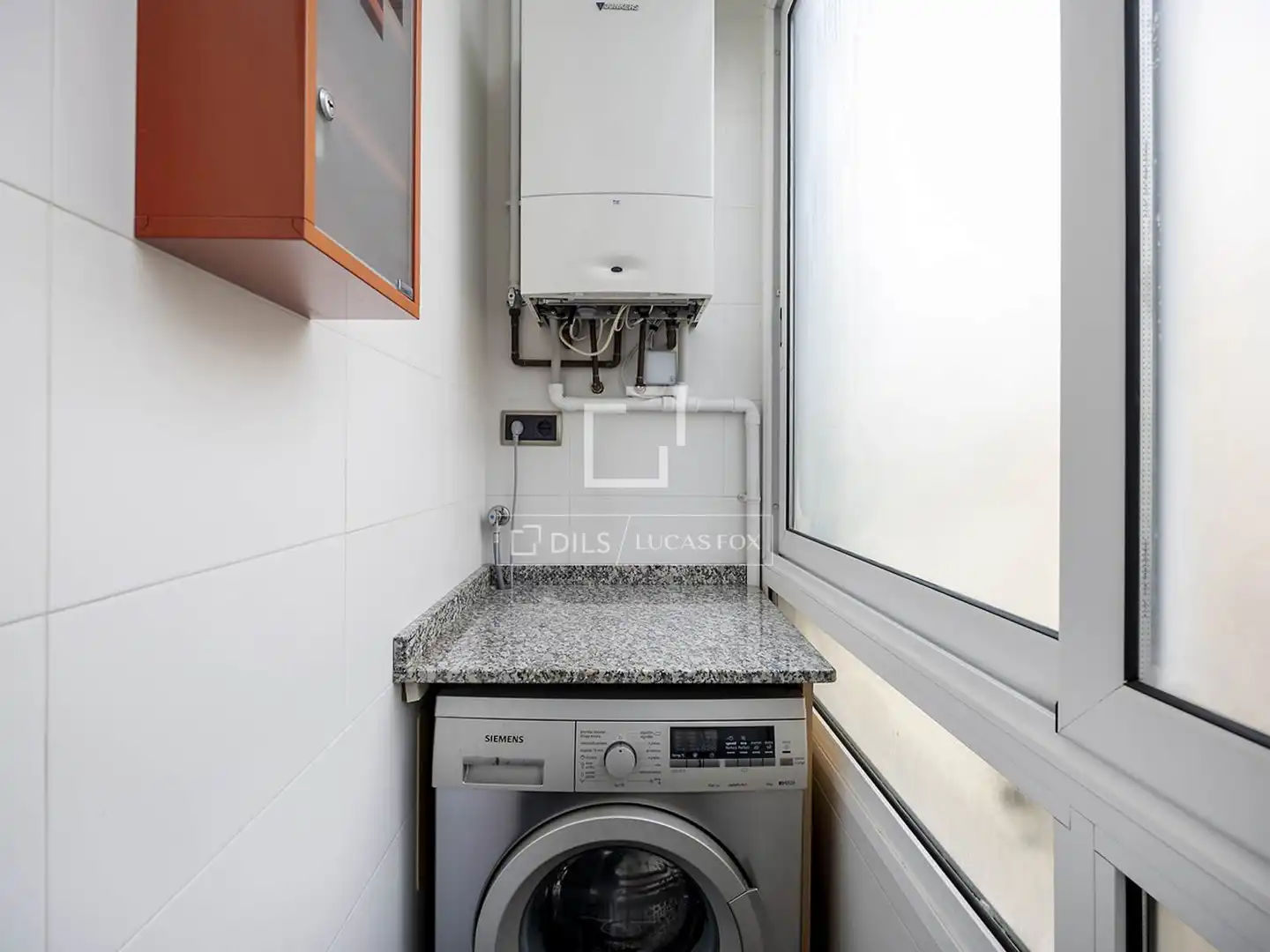 Küche von Dachboden zum Verkauf in Barcelona mit Heizung, Terrasse und Möbliert