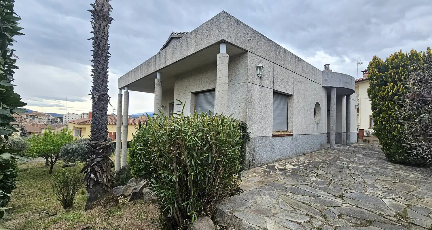Vista exterior de Casa o xalet en venda en Hostalric amb Aire condicionat, Calefacció i Jardí privat