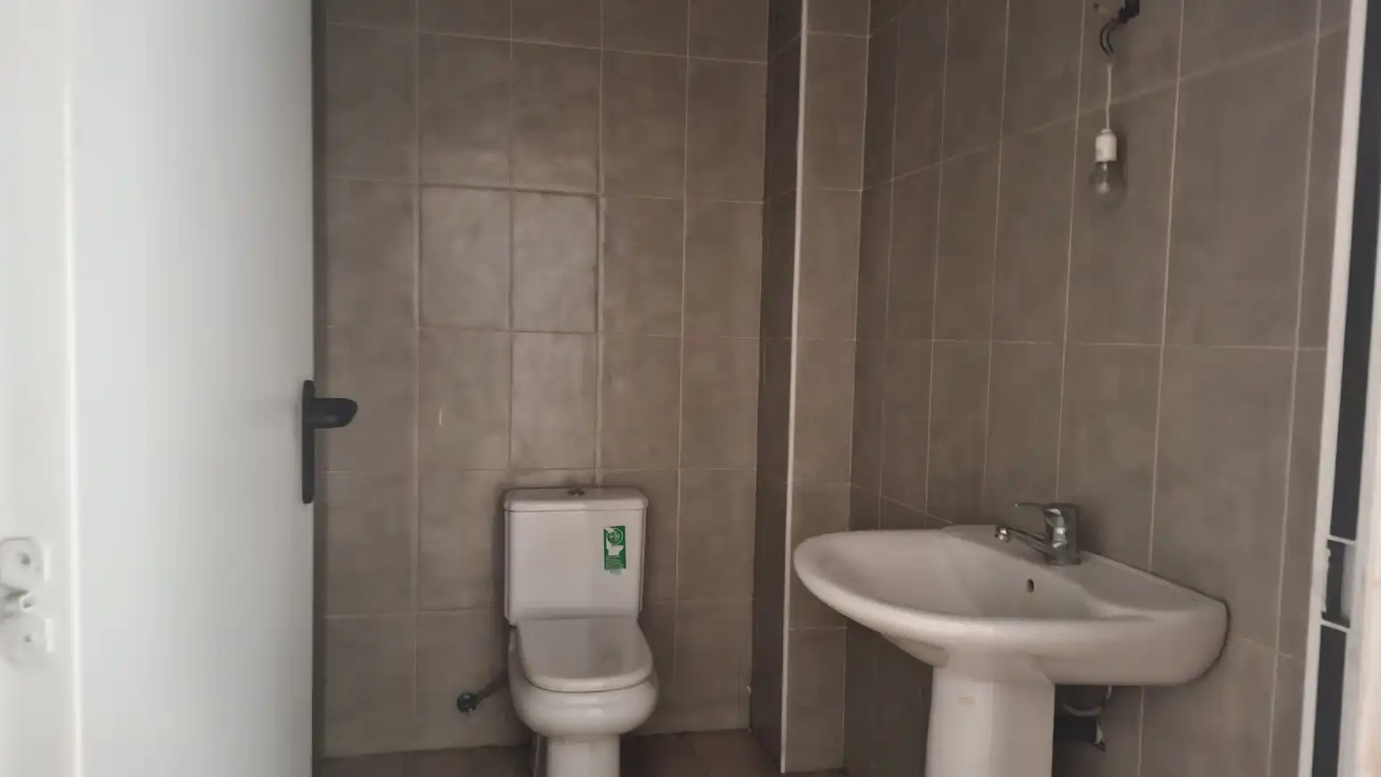 Local comercial en venda a Llevant, imagen 9