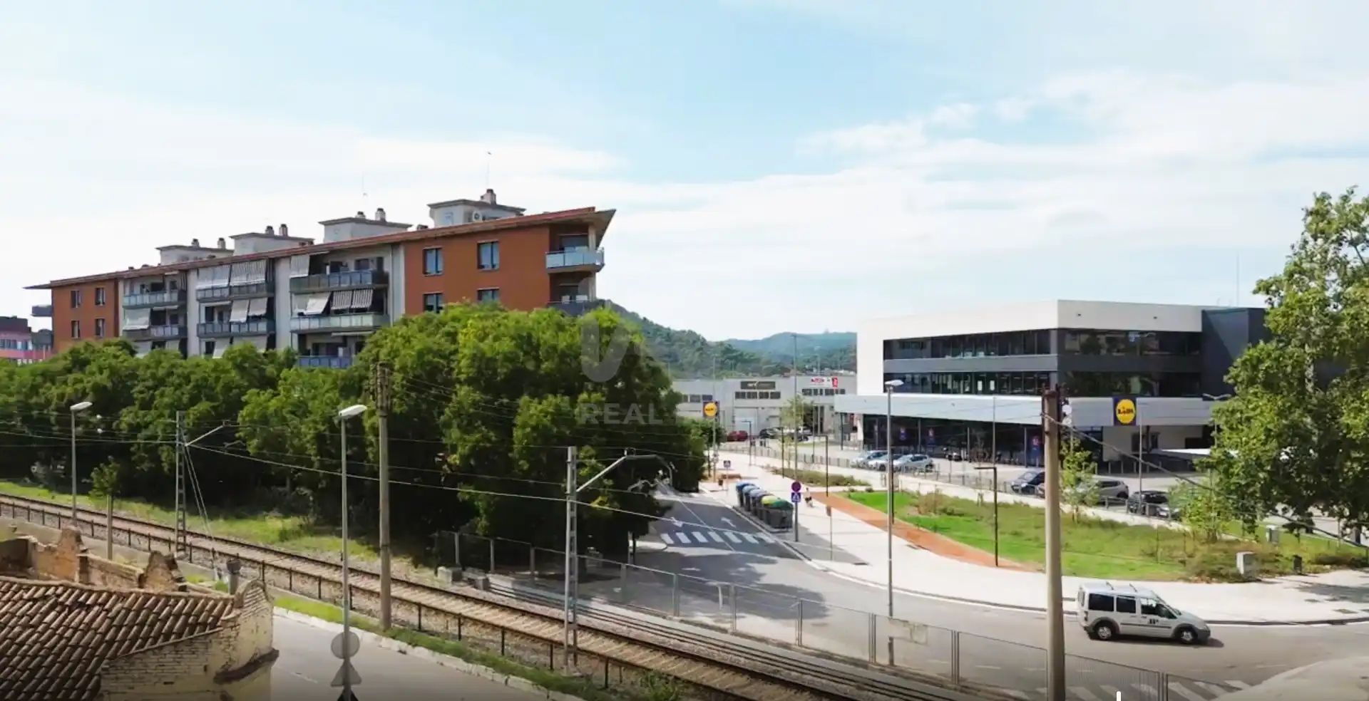 Vista exterior de Piso en venta en Montcada i Reixac con Aire acondicionado, Calefacción y Terraza