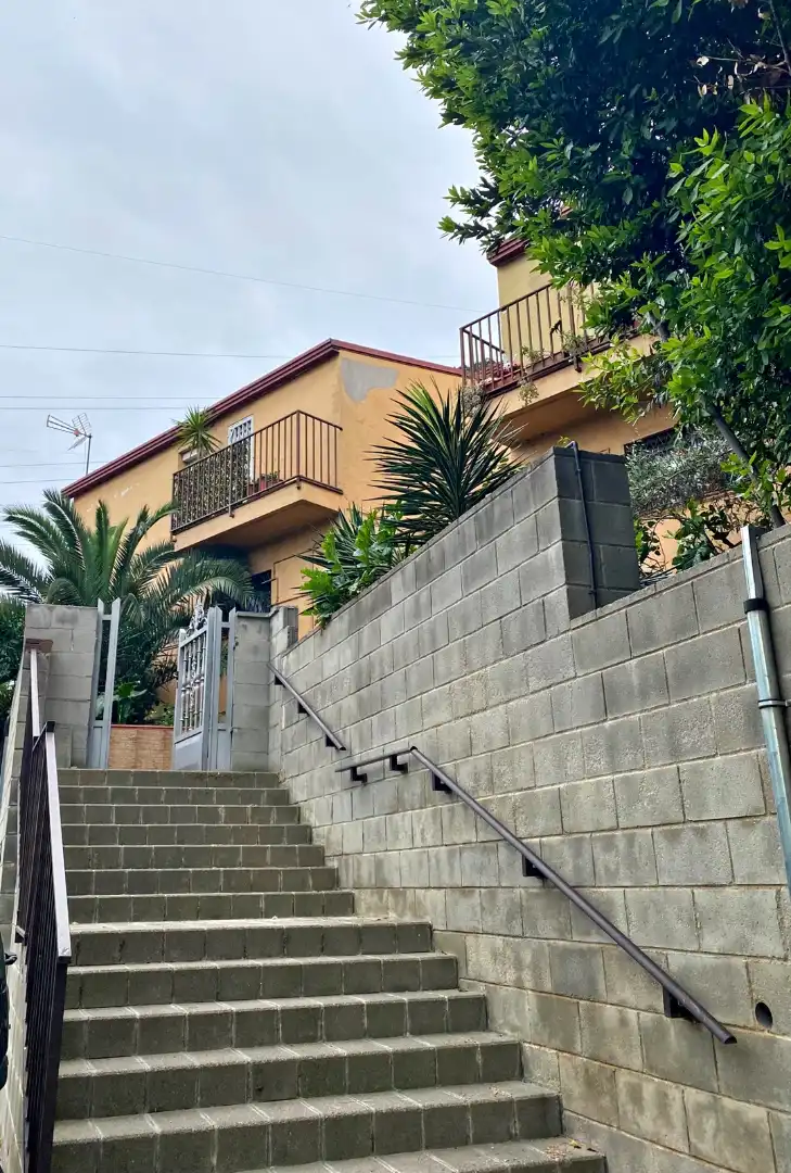 Vista exterior de Casa o chalet en venta en Barcelona con Aire acondicionado, Calefacción y Jardín privado