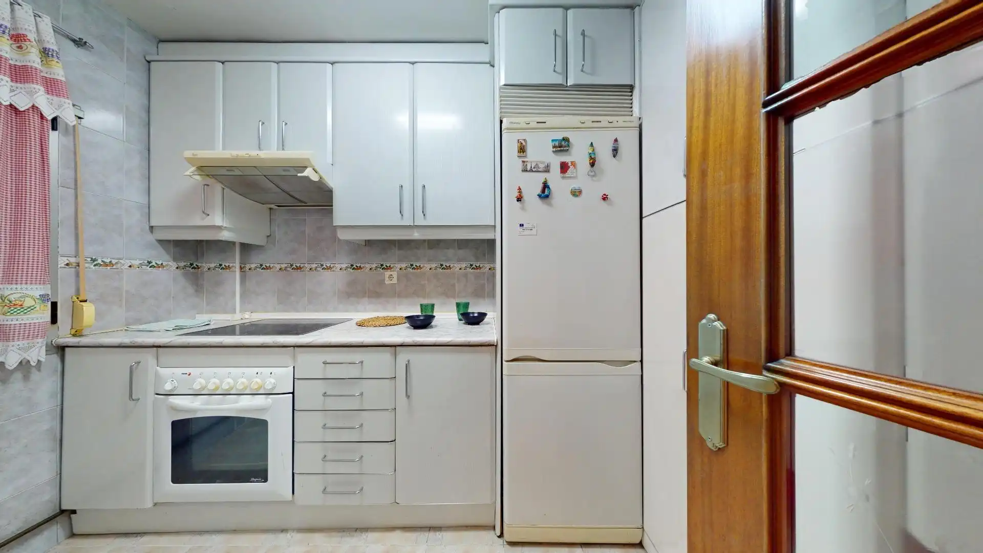 Cocina de Planta baja en venta en Madrid con Aire acondicionado y Calefacción