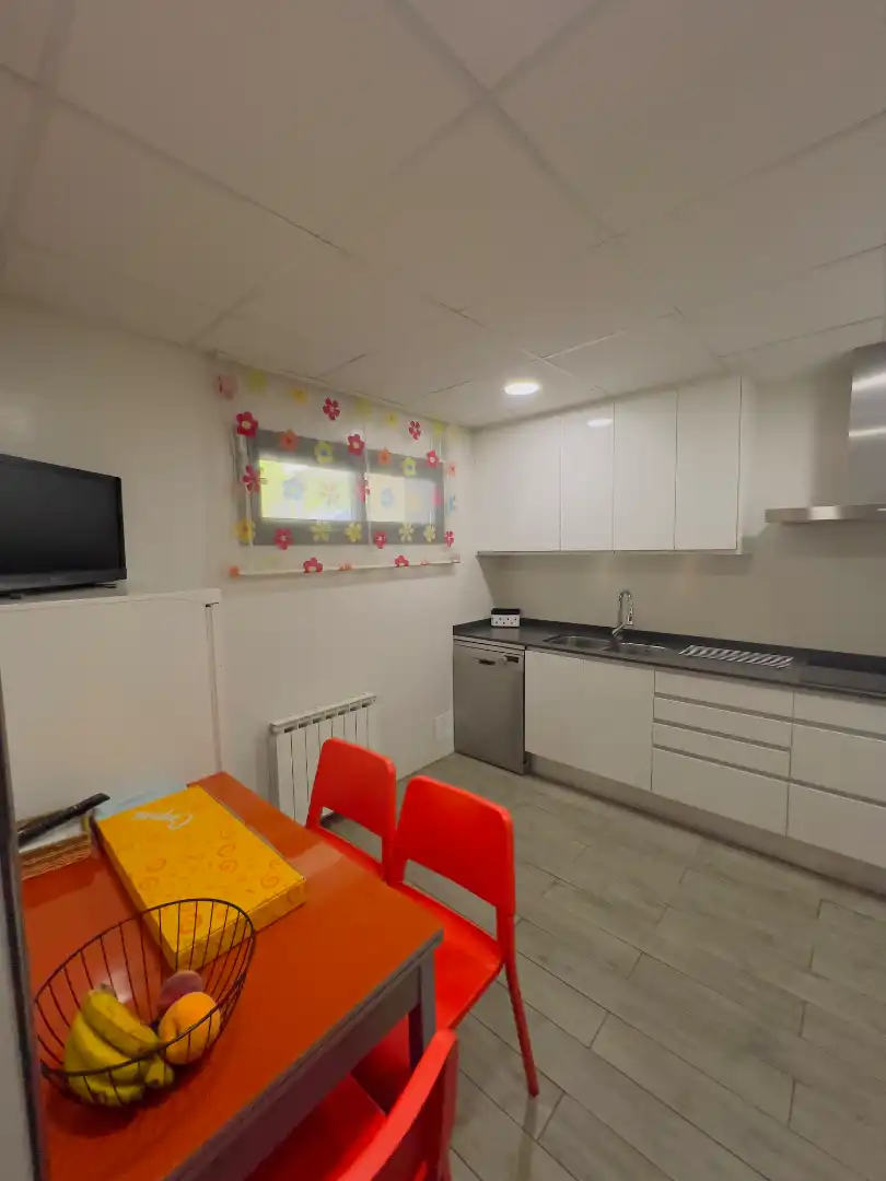 Cocina de Casa adosada en venta en Reus con Aire acondicionado, Calefacción y Jardín privado