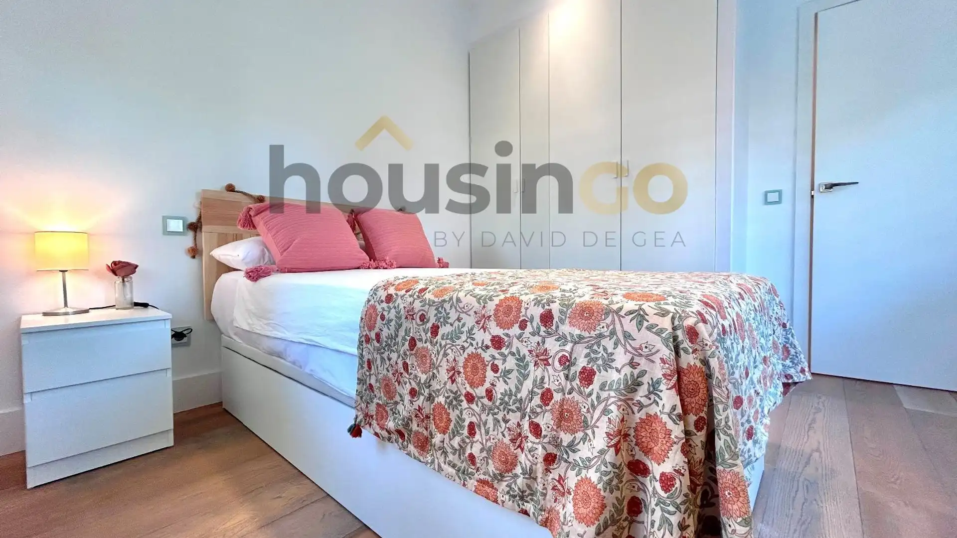 Habitación de Piso de alquiler en  Madrid Capital con Aire acondicionado, Amueblado y Lavadora