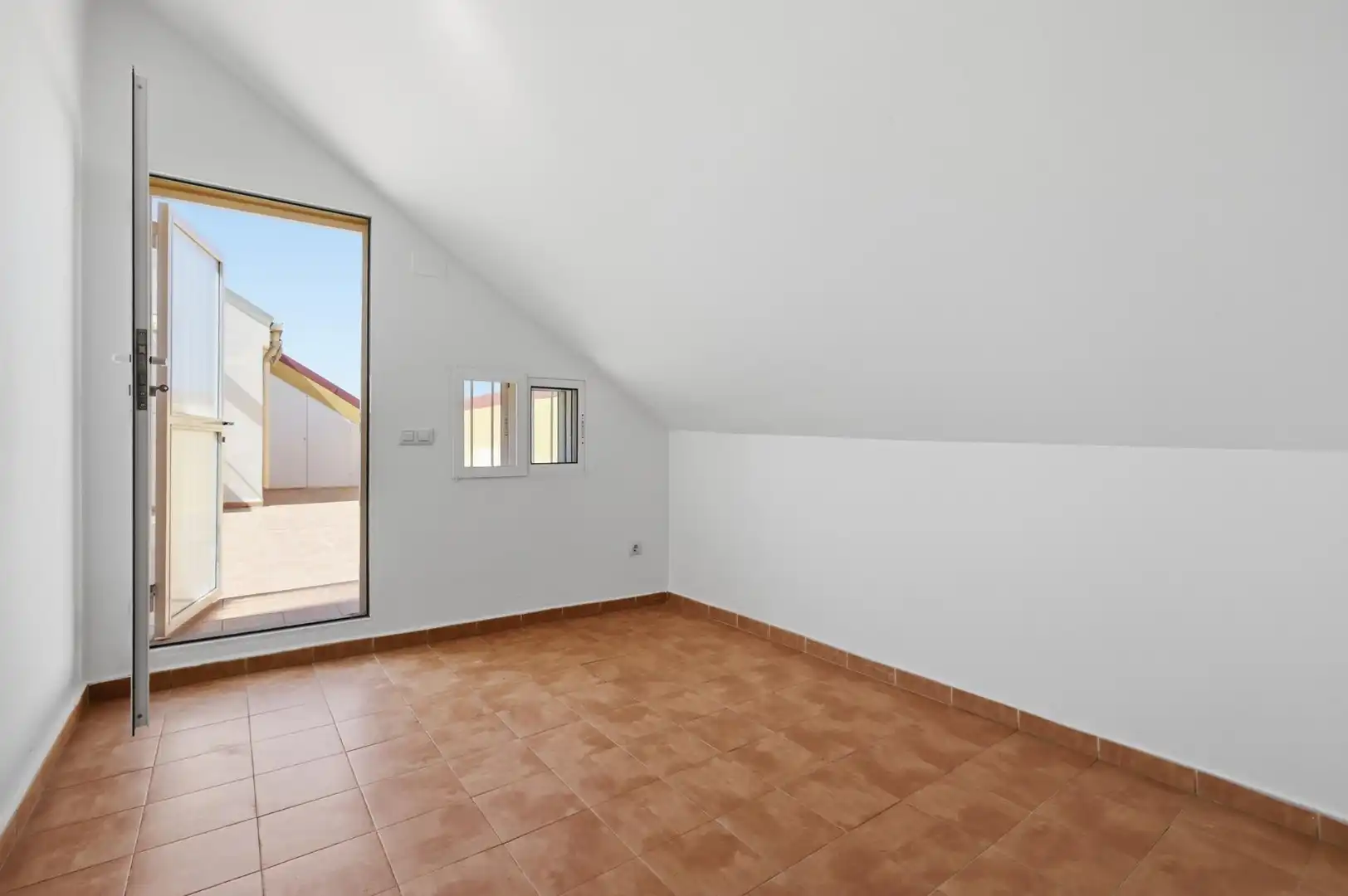 Ático en venta en Catarroja con Aire acondicionado, Calefacción y Terraza
