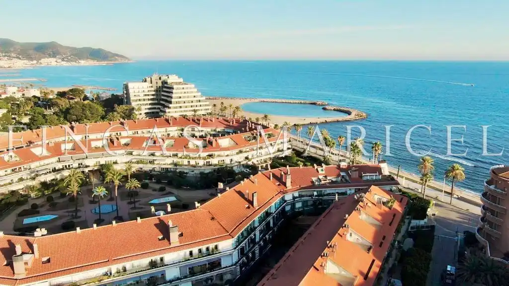 Exterior view of Flat for sale in Sitges  with Air Conditioner, Heating and Private garden