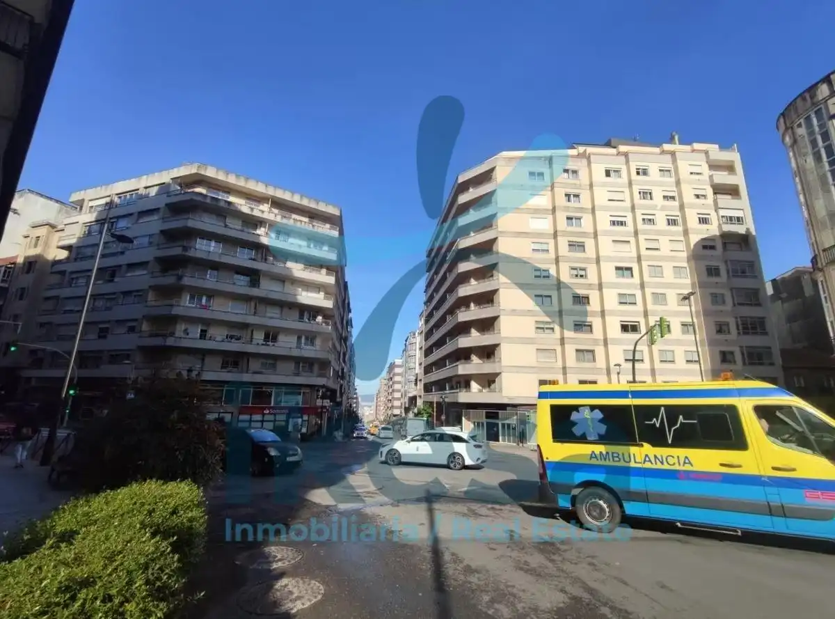 Vista exterior de Oficina en venta en Vigo 