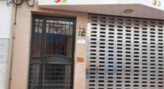 Local comercial en Alquiler en C/ General Alaminos en Las Tinajerías - Juderías