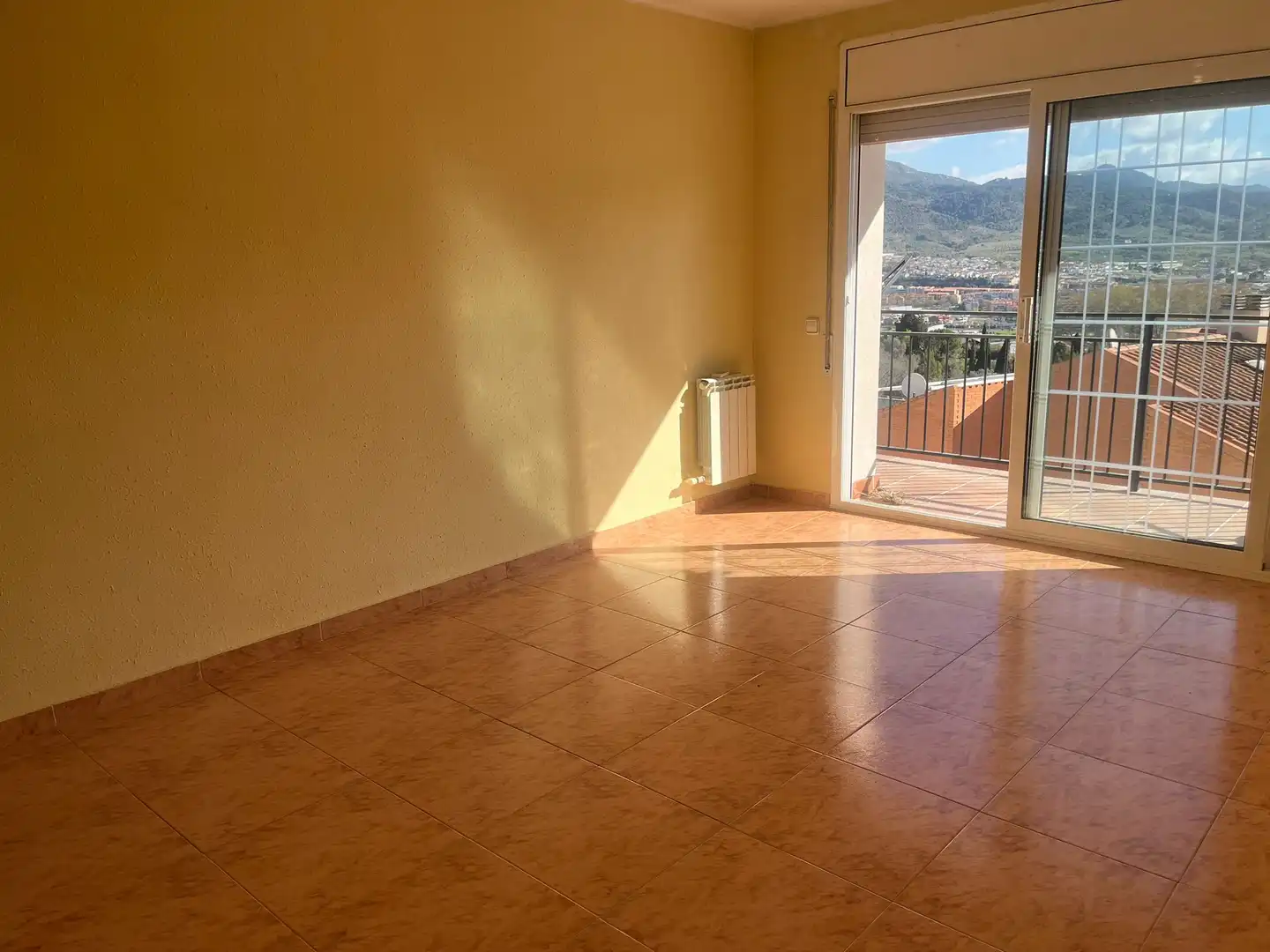Bedroom of Flat for sale in Esparreguera  with Heating