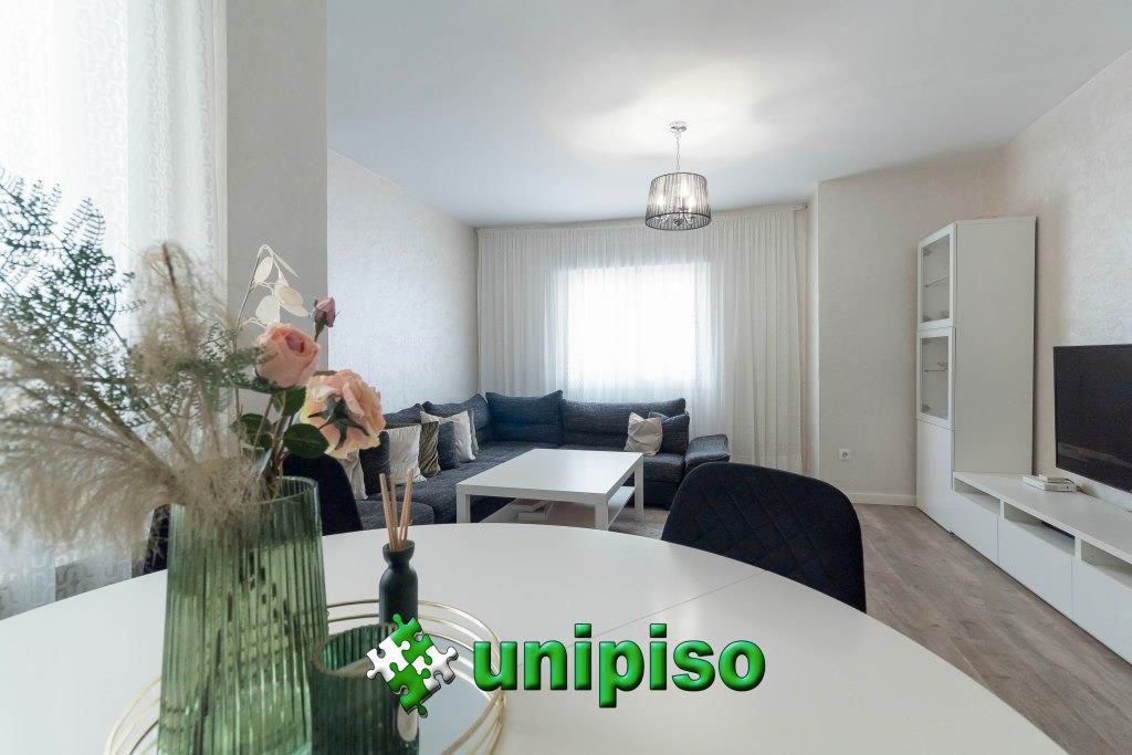 Sala d'estar de Pis en venda en Leganés amb Calefacció i Alarma