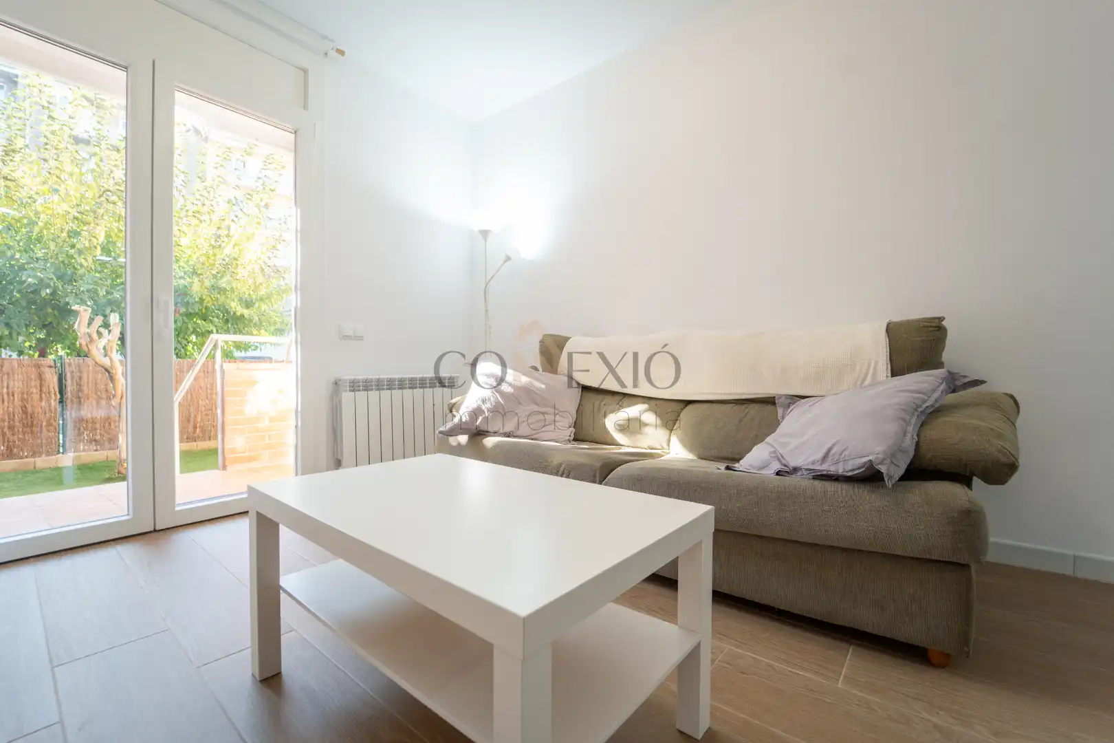 Living room of Ground floor for sale in Girona  with Air Conditioner, Heating and Private garden