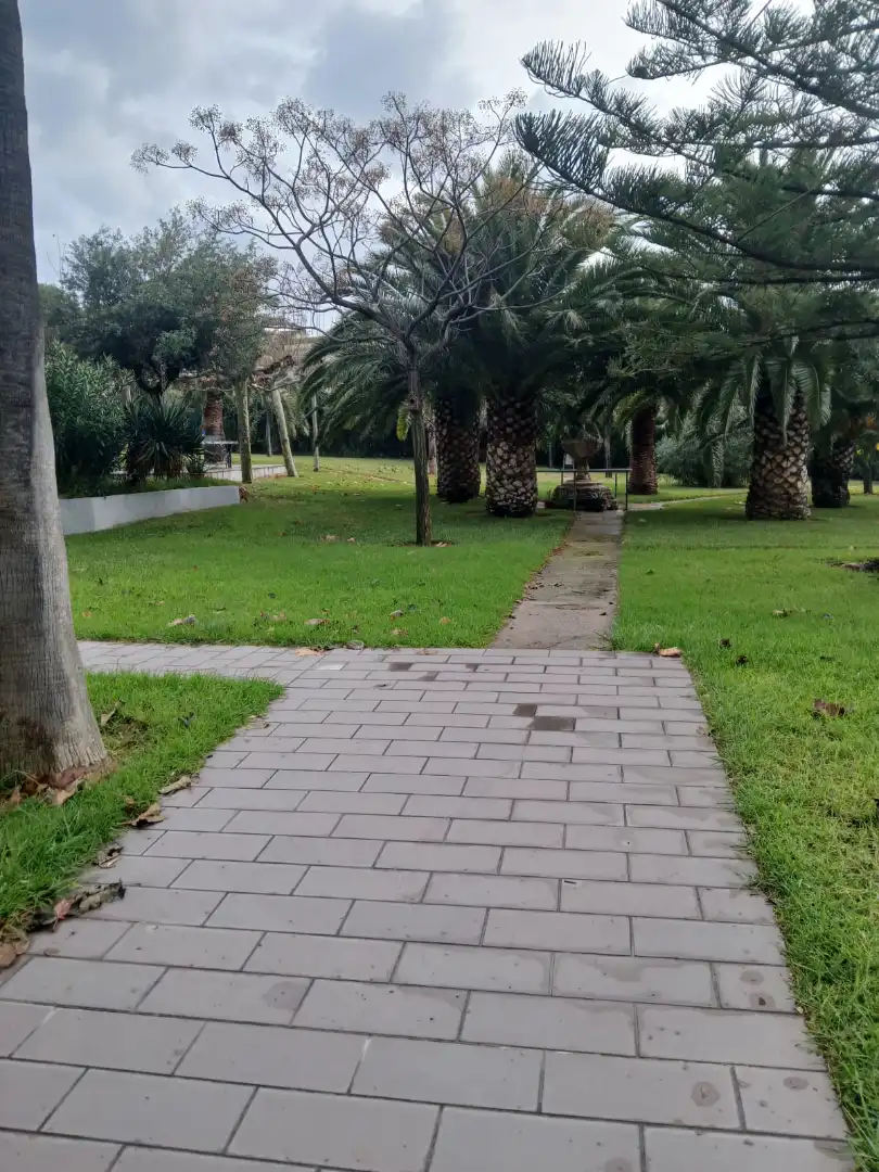 Vista exterior de Traster en venda en Cambrils