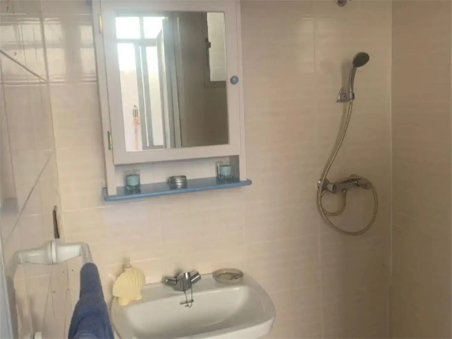 Baño de Dúplex de alquiler en San Pedro del Pinatar con Amueblado y Balcón