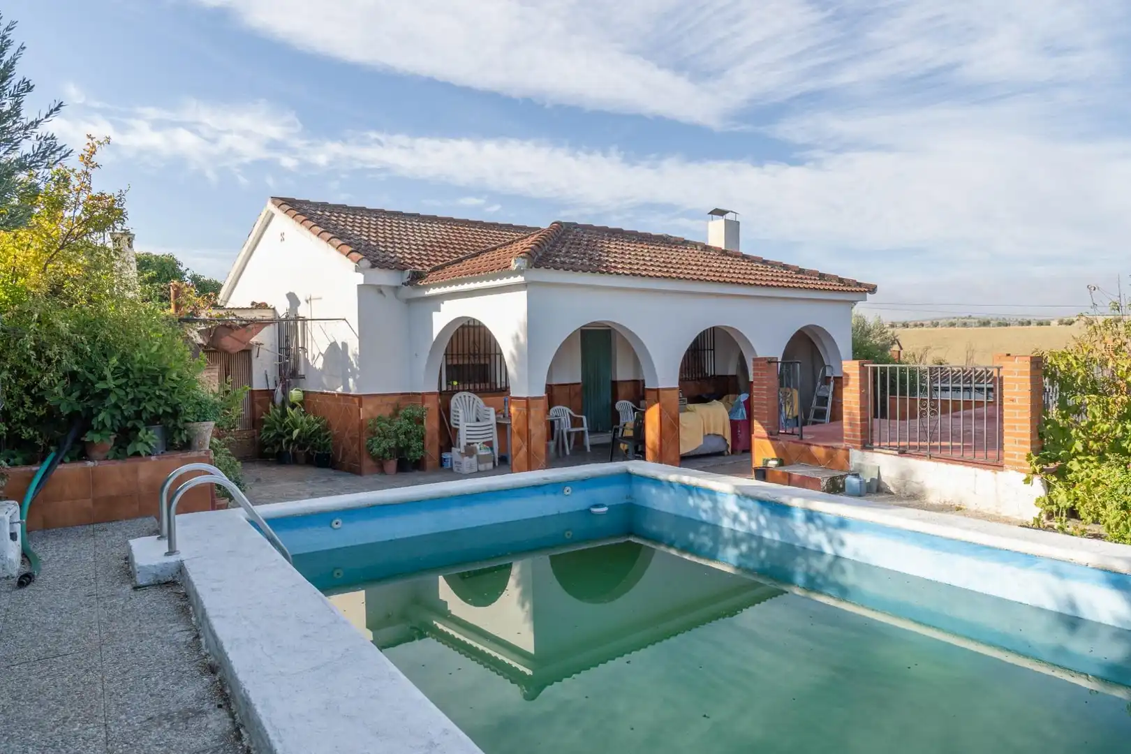 Außenansicht von Country house zum Verkauf in Las Gabias mit Privatgarten, Terrasse und Abstellraum